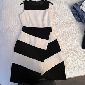 Black and white dress size S